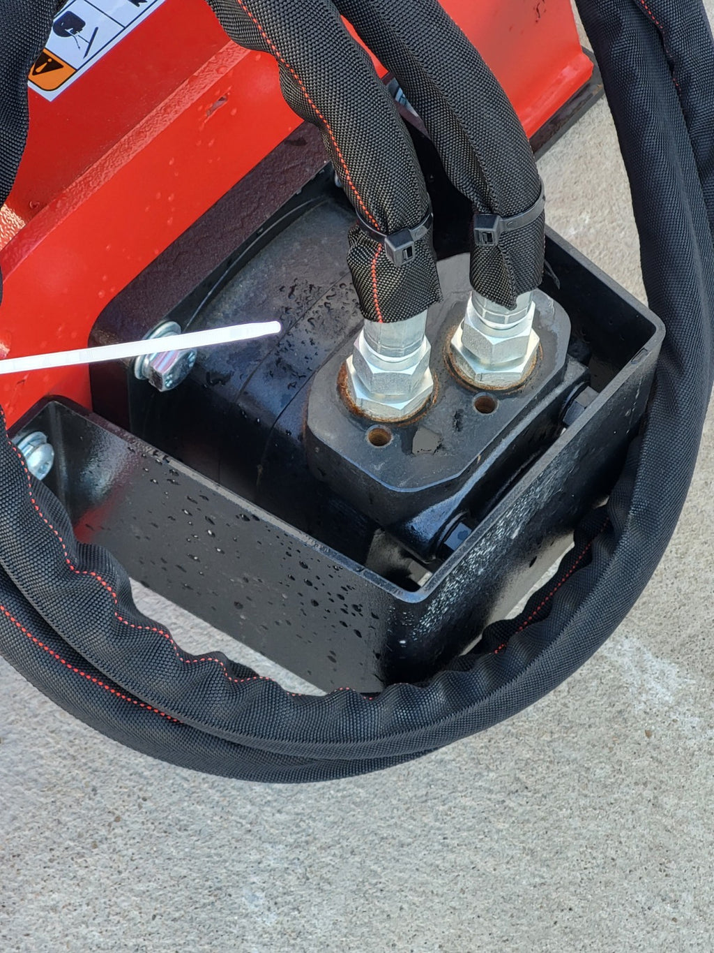 Bi-Directional Power Rake Land Leveler