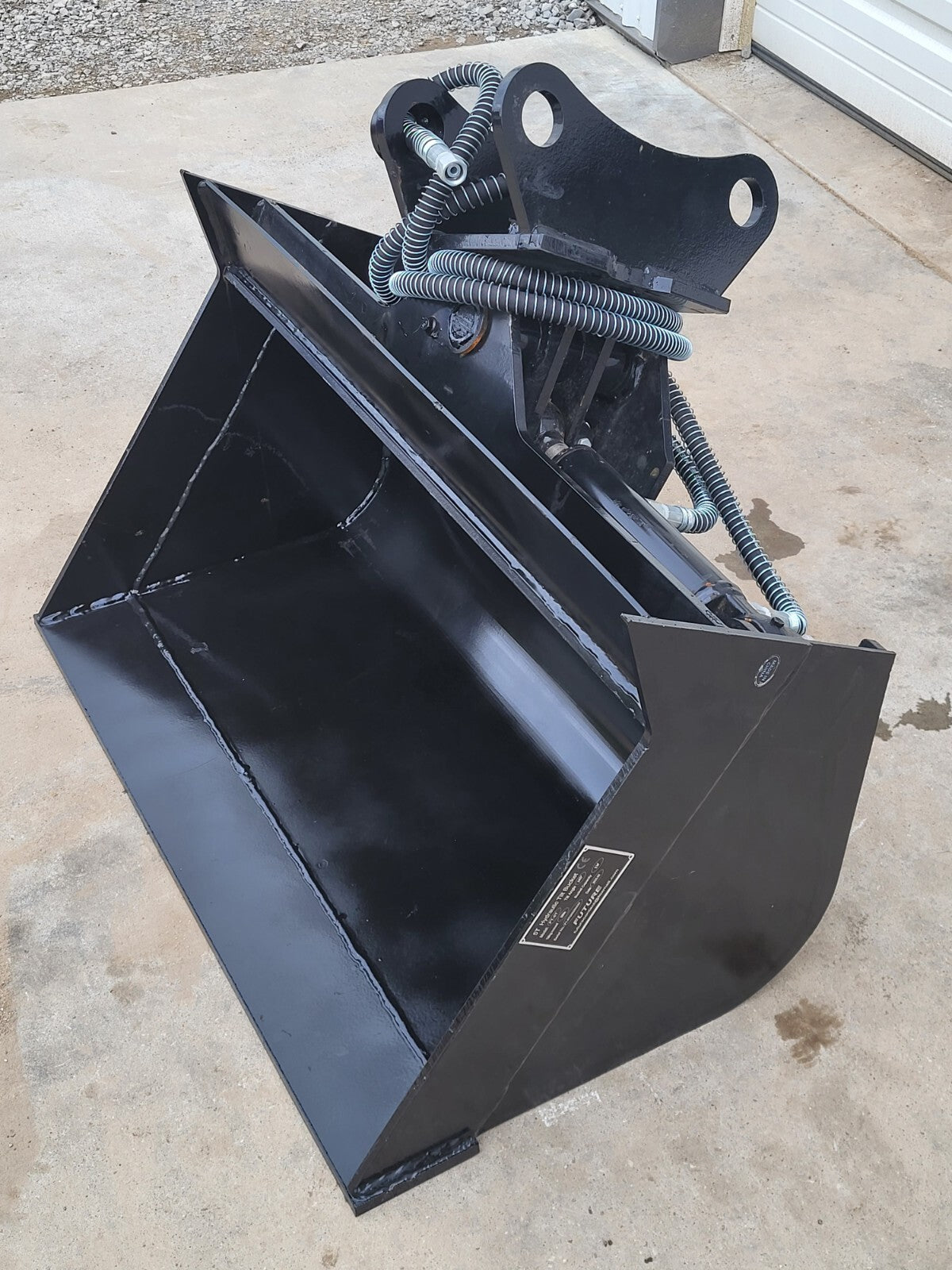 Future 5T Hydraulic Tilt Bucket