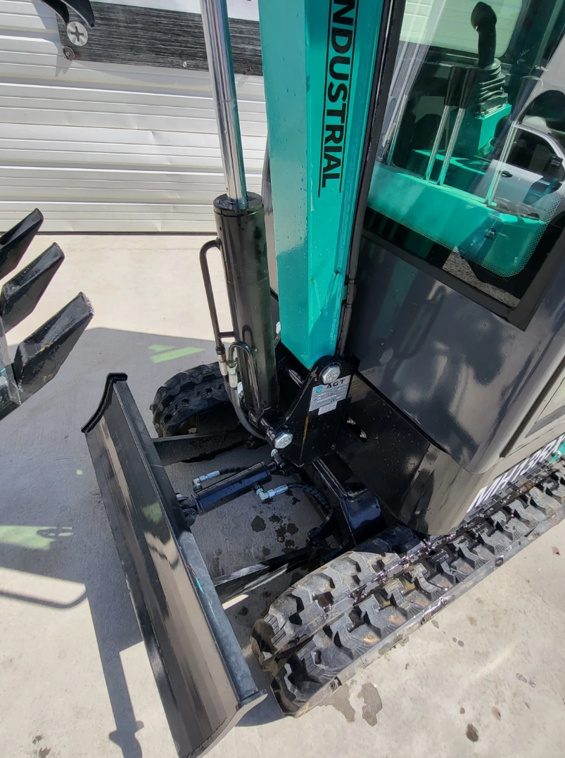 Enclosed Cab MH13RX 1 Ton Mini Excavator
