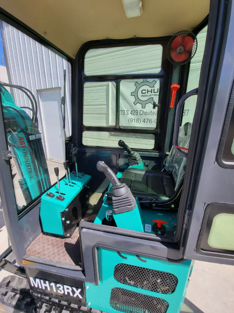 Enclosed Cab MH13RX 1 Ton Mini Excavator