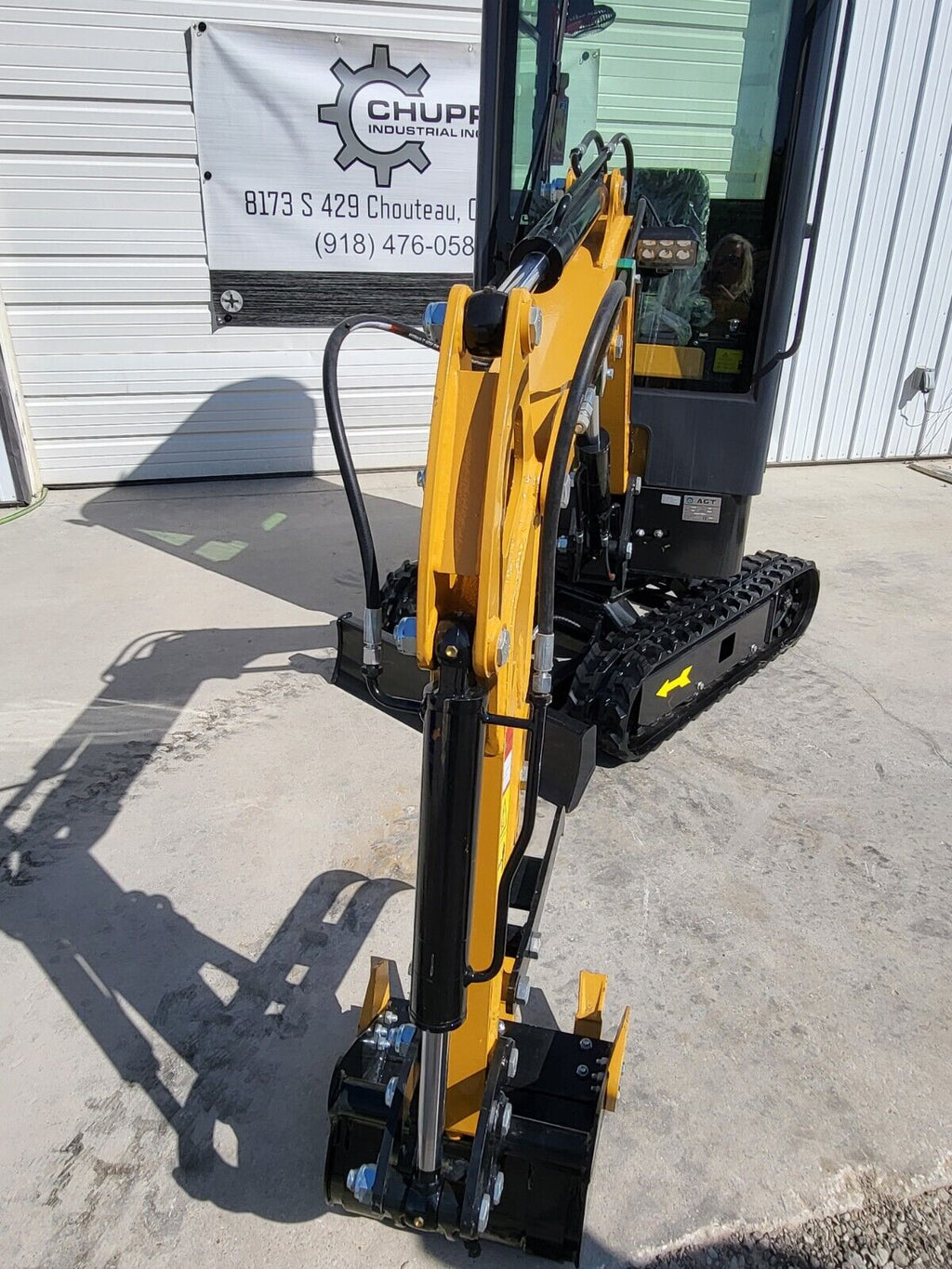 AGT H13R 1 Ton Mini Excavator
