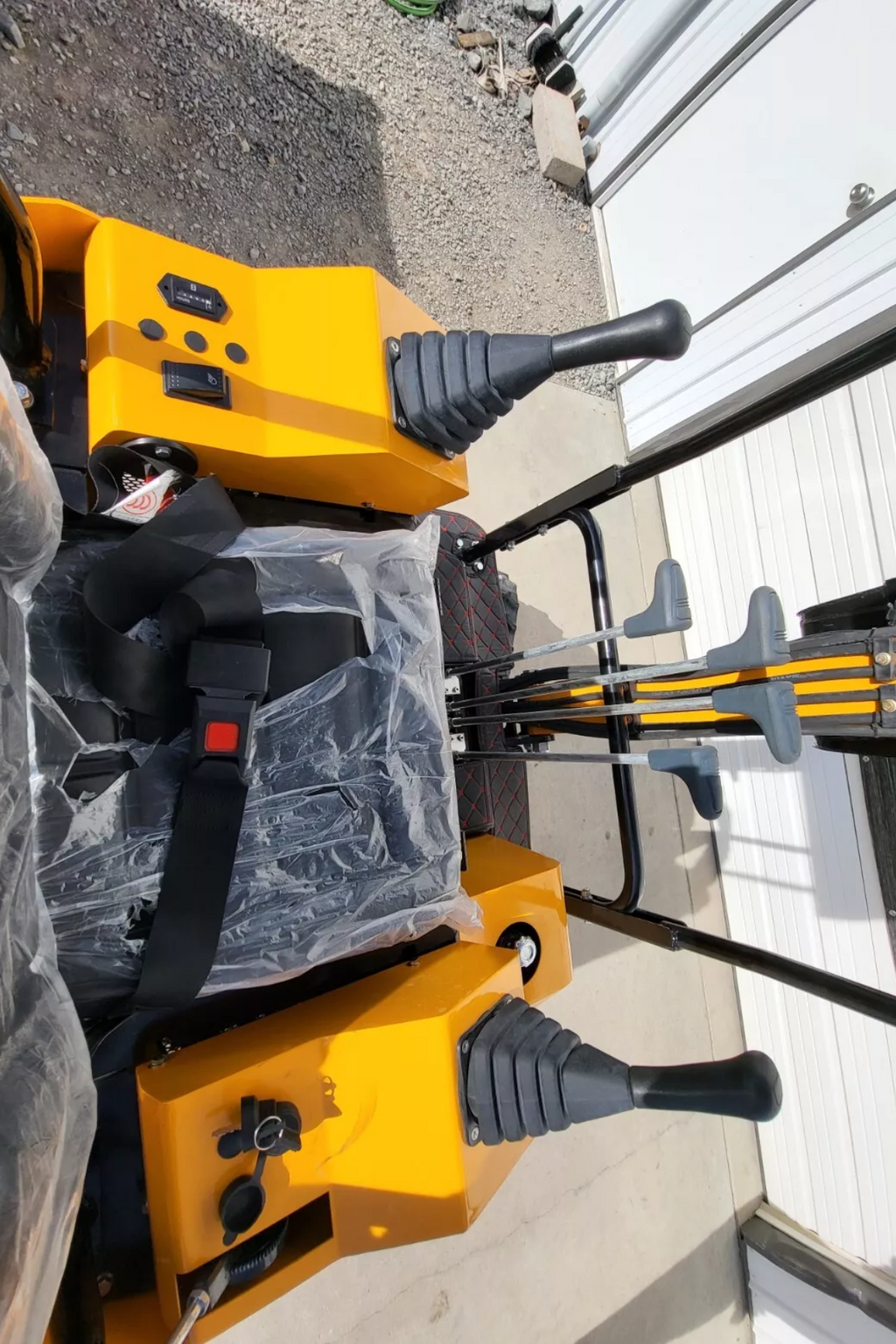 MIVA VA15 1.5 Ton Mini Excavator