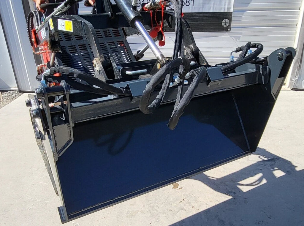 Mini Skid Steer 4-in-1 Bucket