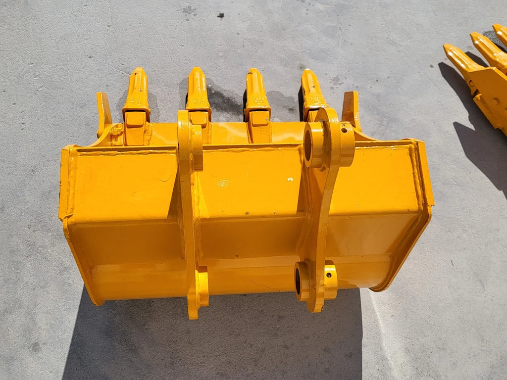 24″ Excavator Bucket (Fits CAT 305)