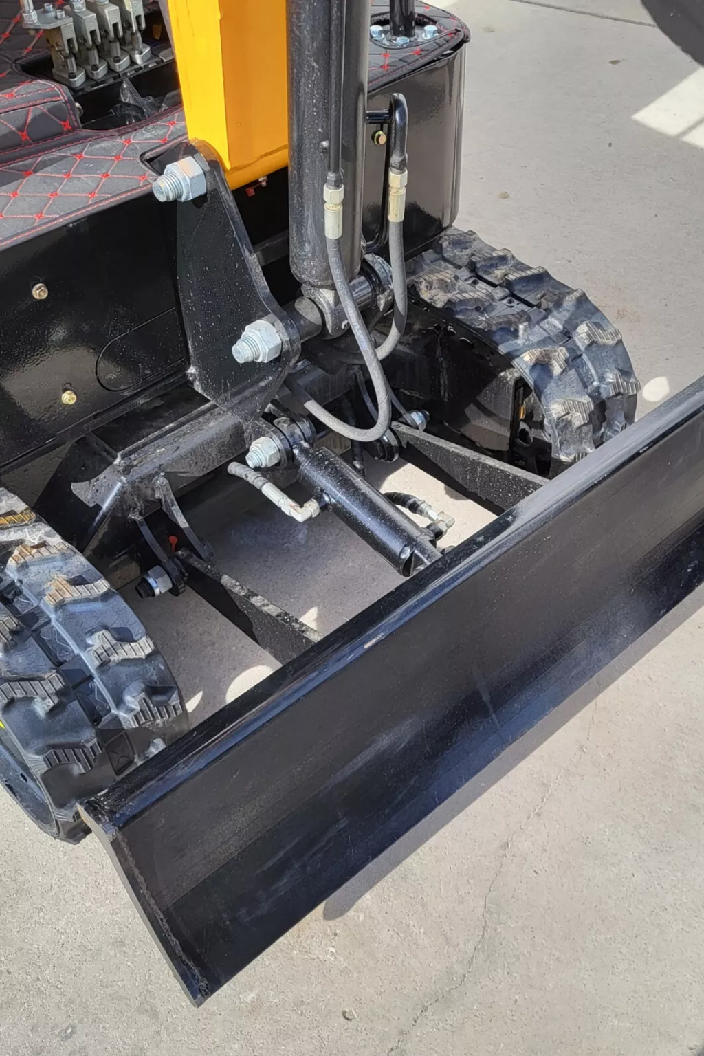 MIVA VA15 1.5 Ton Mini Excavator