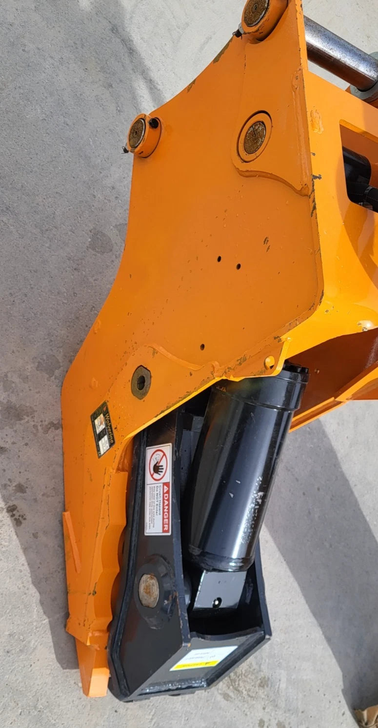 Wolverine 8T Hydraulic Thumb