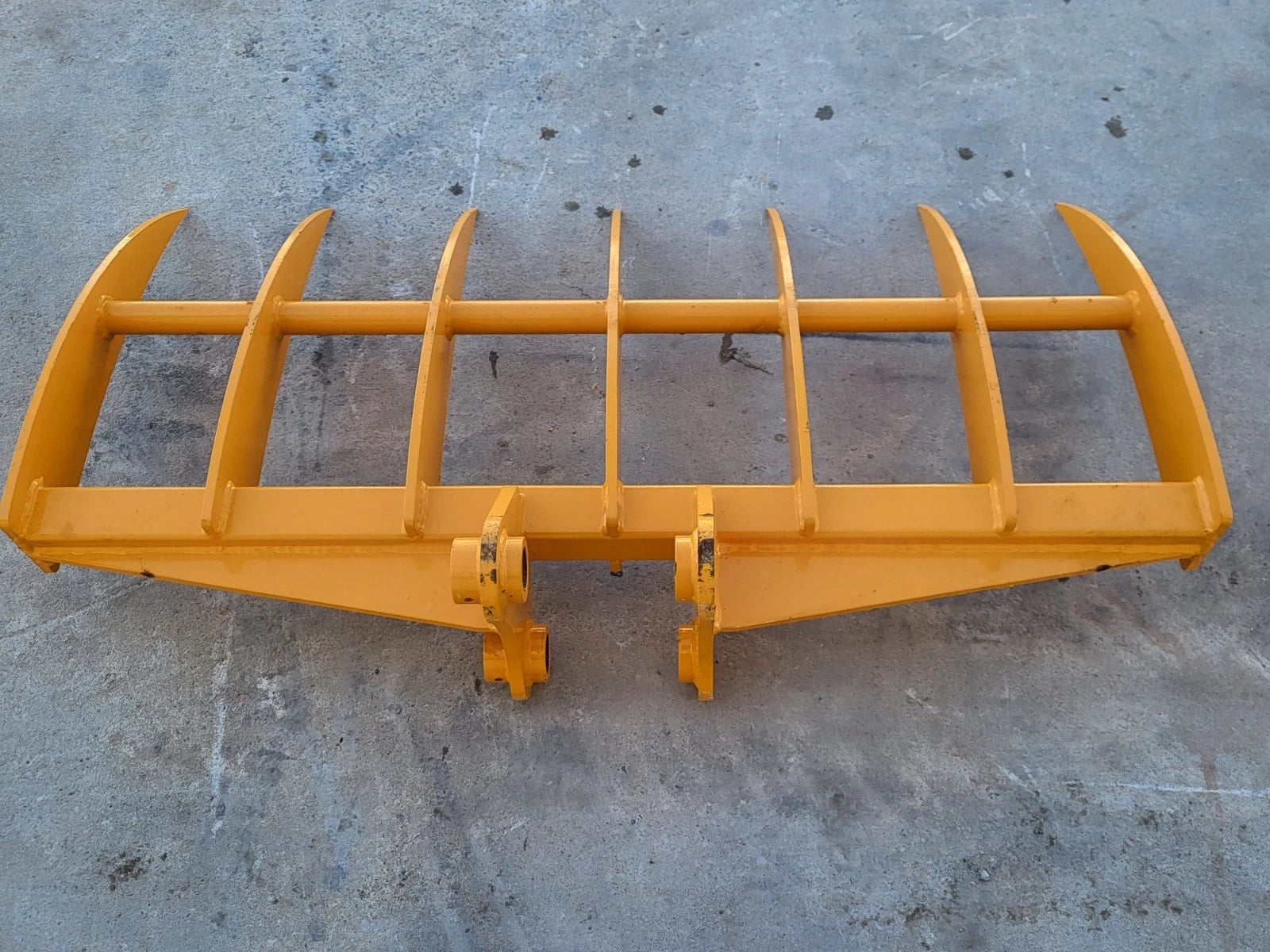 Future 46″ Excavator Rake (Fits CAT 303)