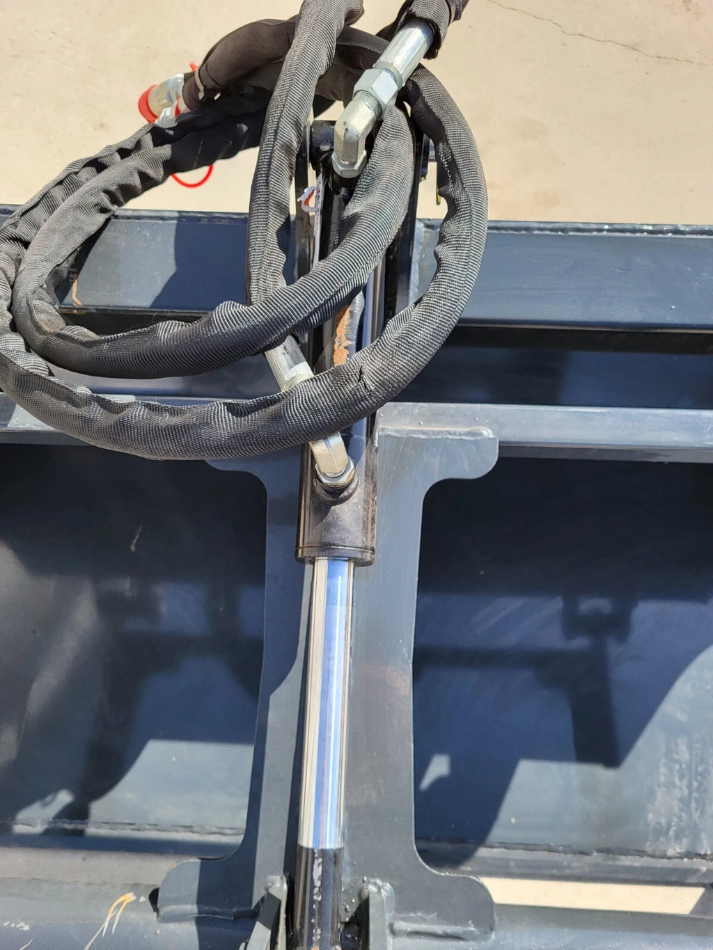 44″ Mini Skid Steer Grapple Bucket