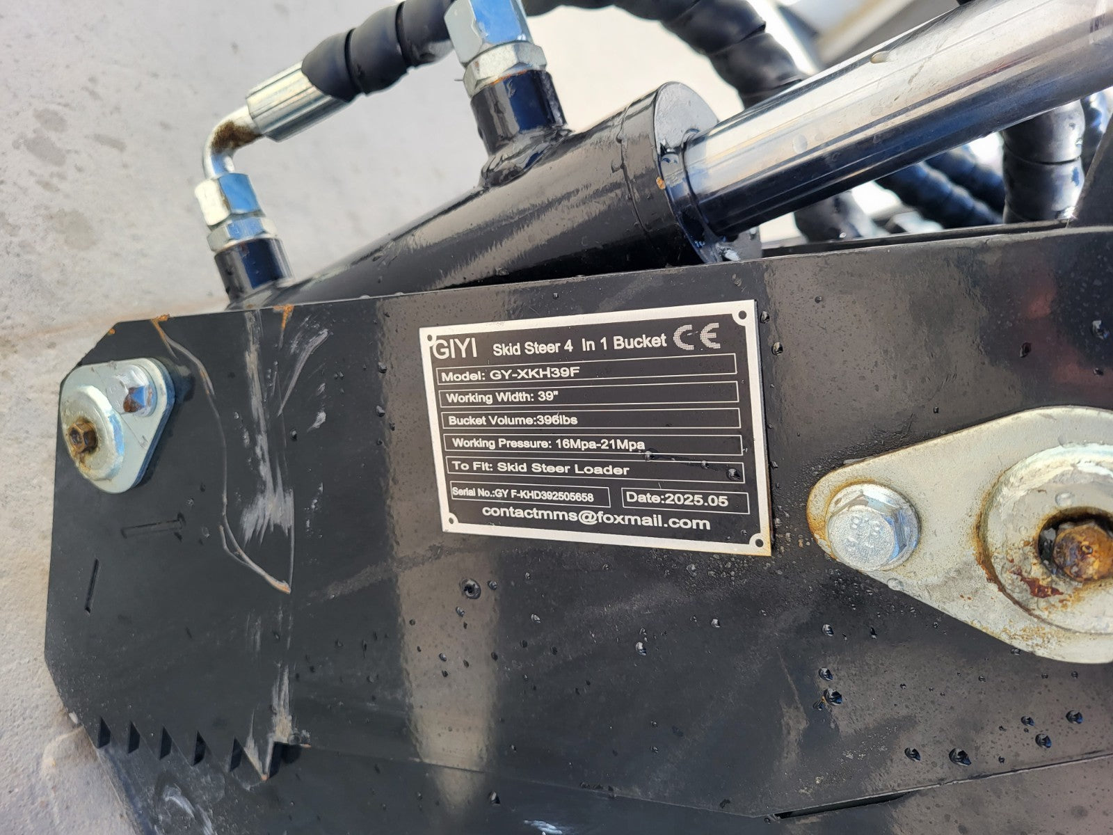 GIYI 39″ Mini Skid Steer 4-in-1 Bucket