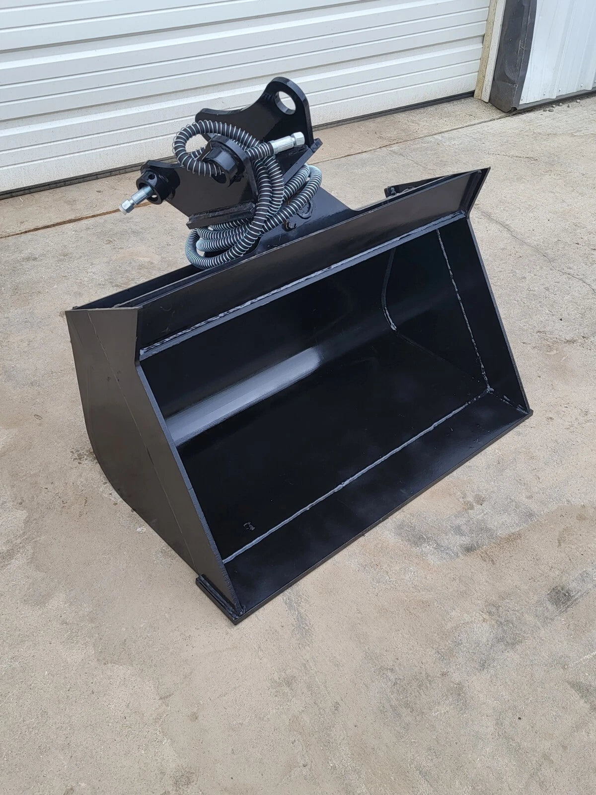 Future 5T Hydraulic Tilt Bucket