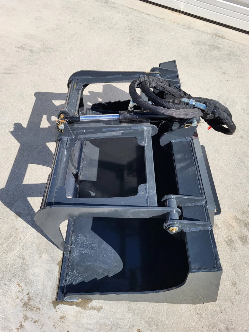44″ Mini Skid Steer Grapple Bucket