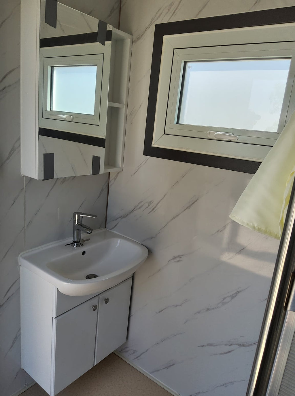 Bastone Portable Shower - Bathroom
