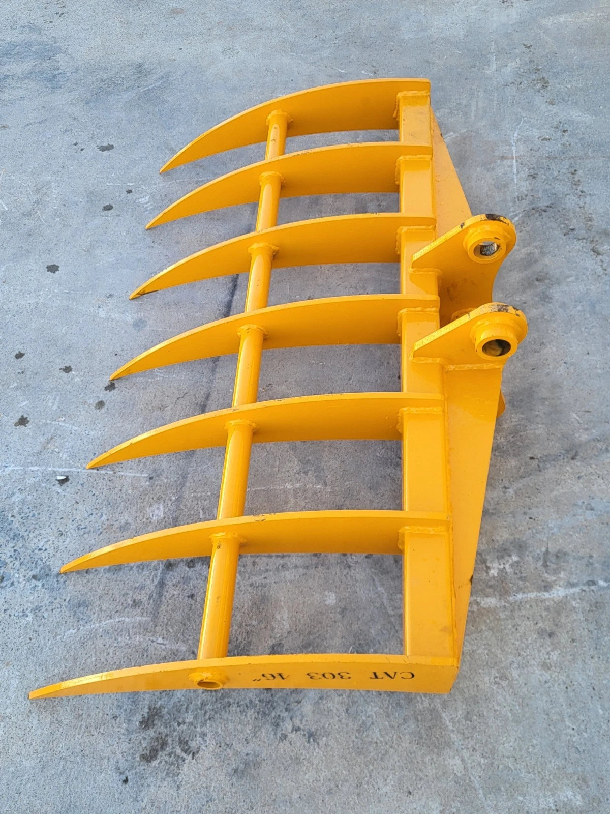 Future 46″ Excavator Rake (Fits CAT 303)