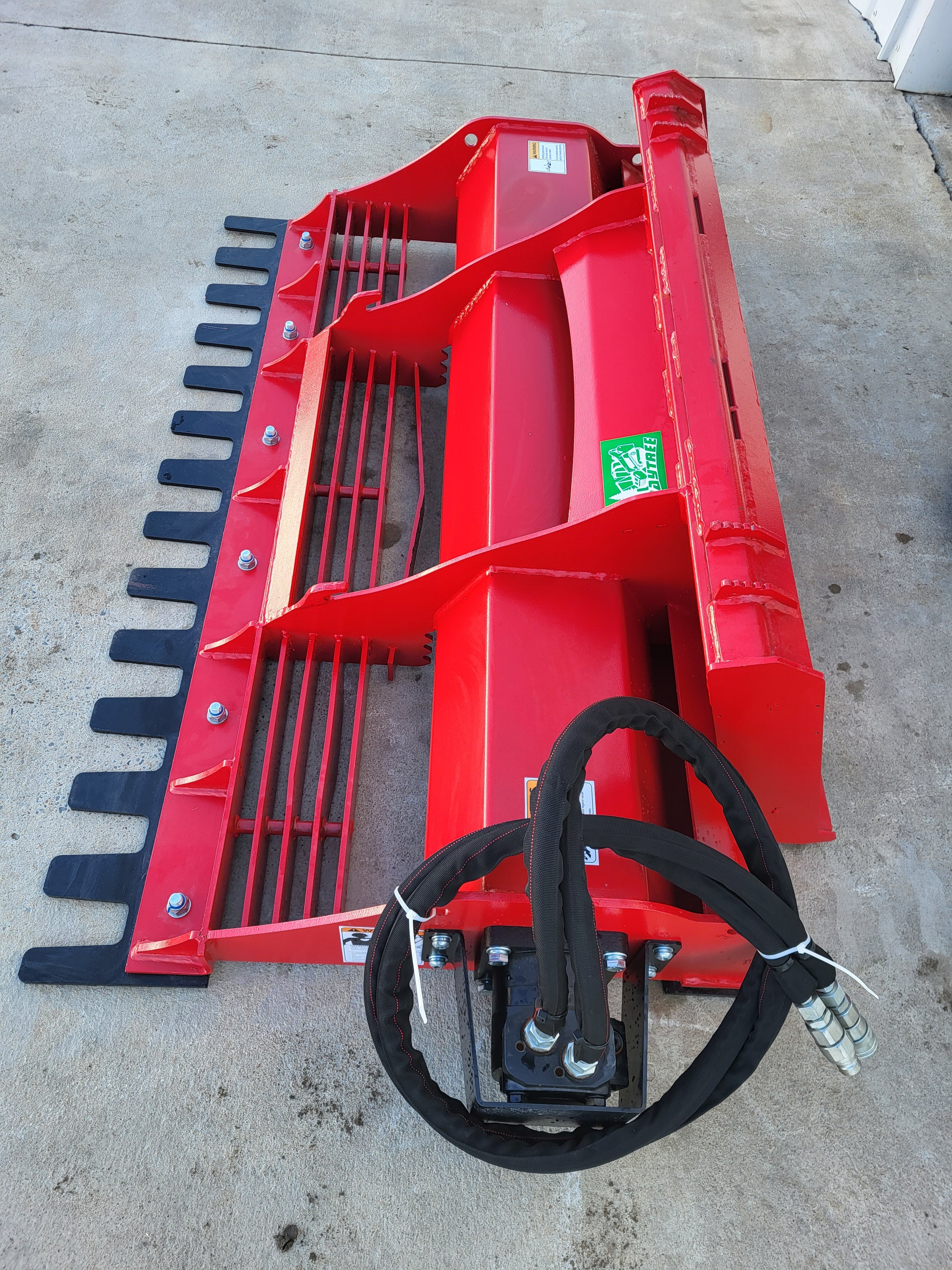 Bi-Directional Power Rake Land Leveler