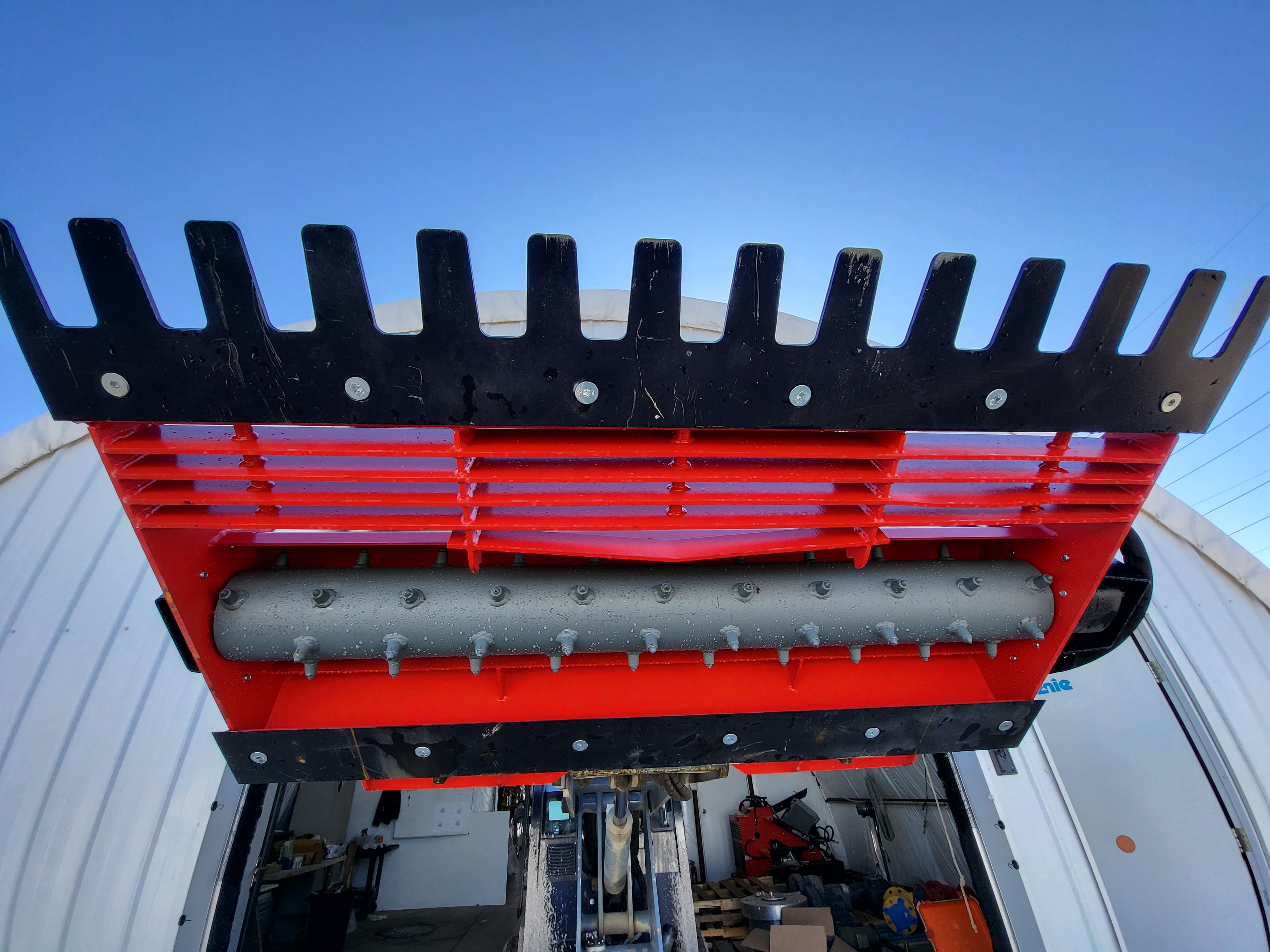Bi-Directional Power Rake Land Leveler