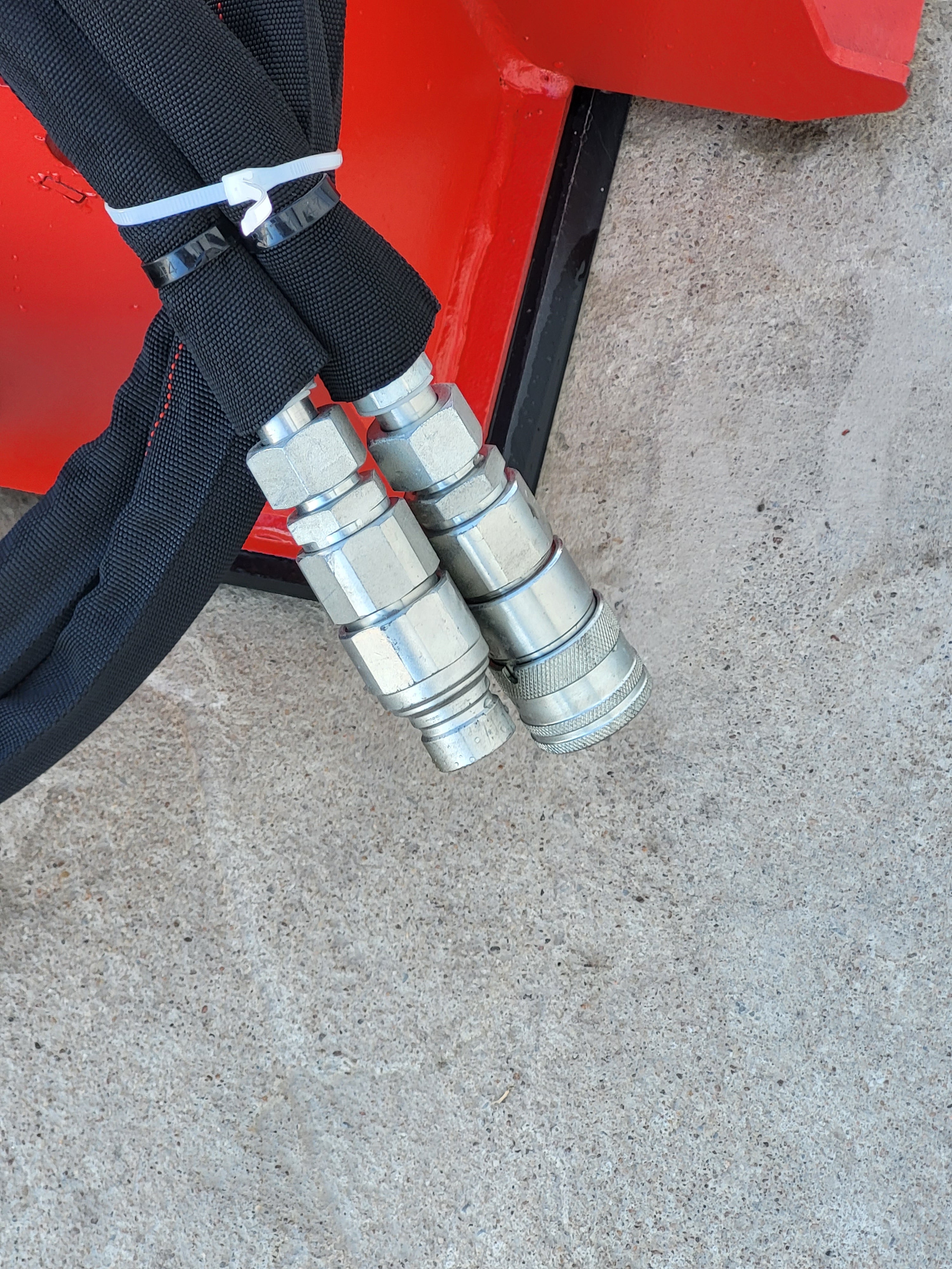 Bi-Directional Power Rake Land Leveler