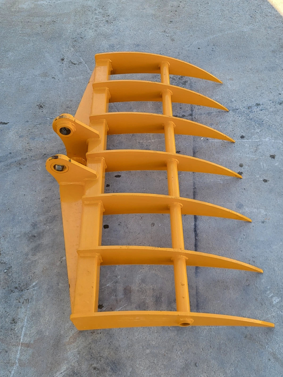 Future 46″ Excavator Rake (Fits CAT 303)