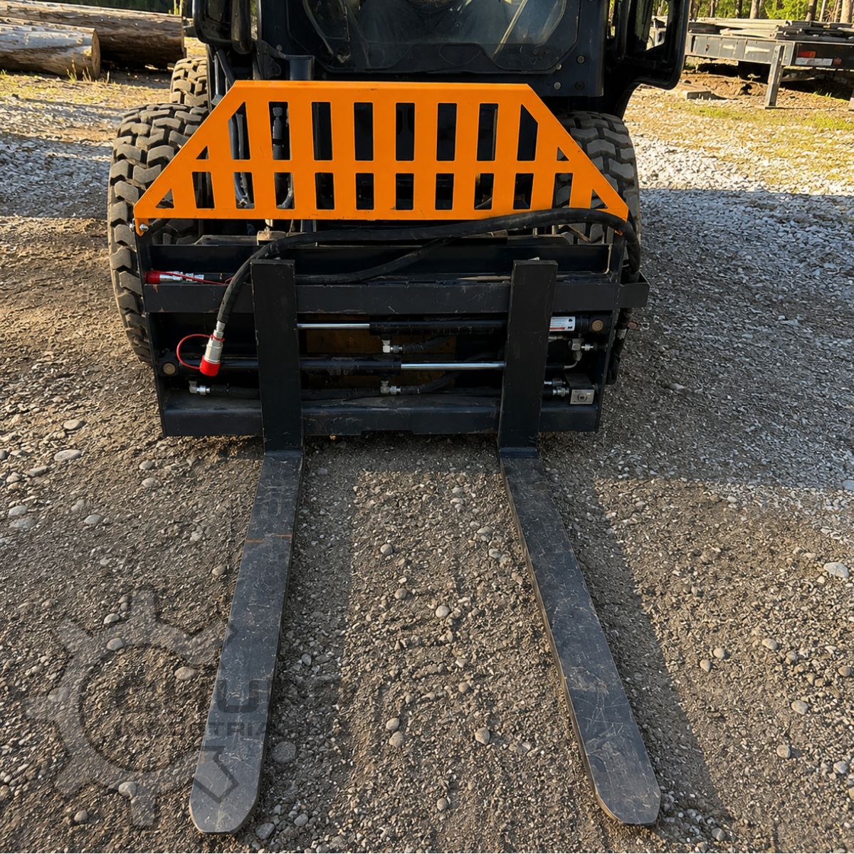 Wolverine 48″ Hydraulic Pallet Forks