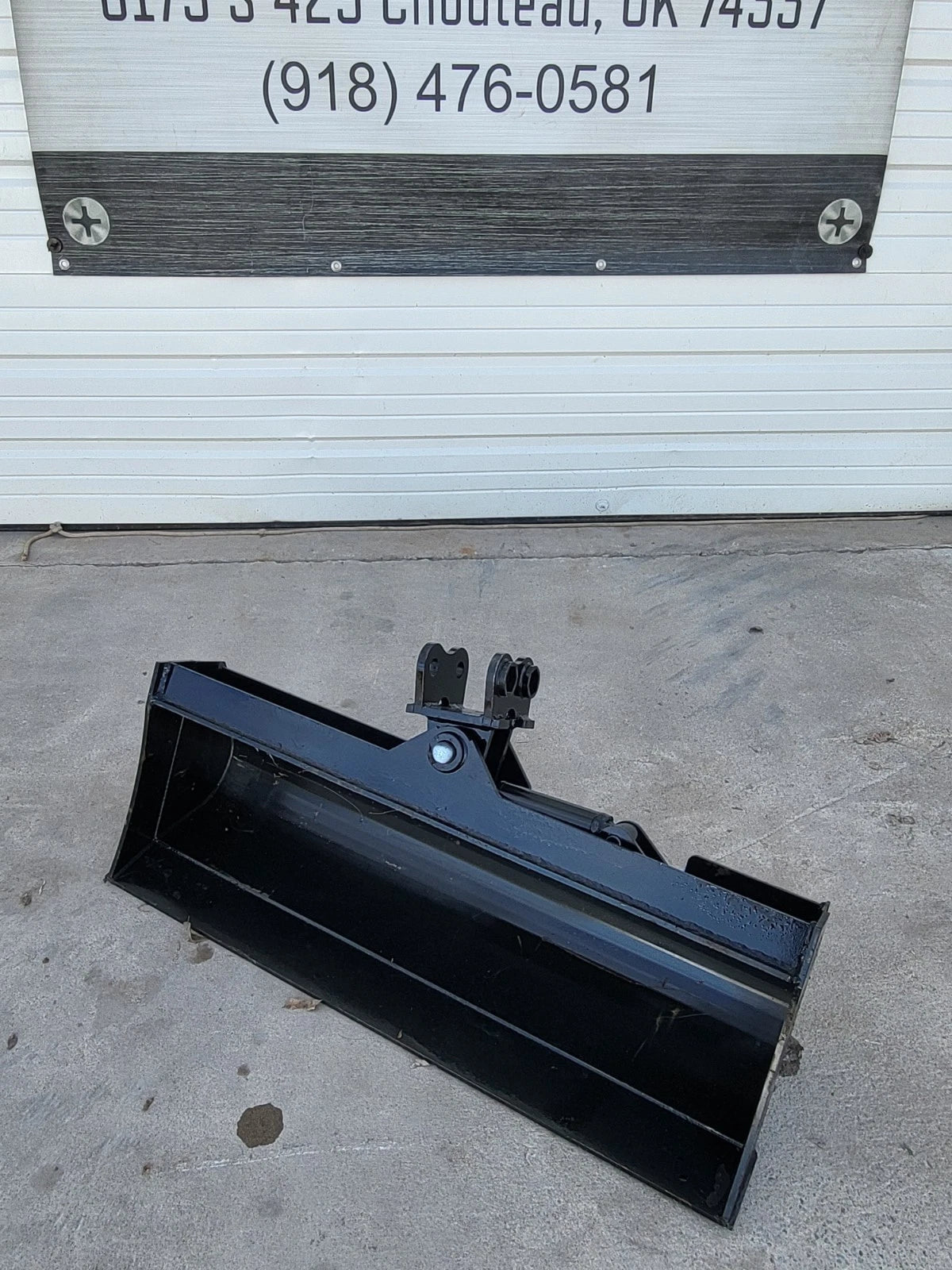 40″ Mini Excavator Tilting Bucket (.8–1.5 Ton)