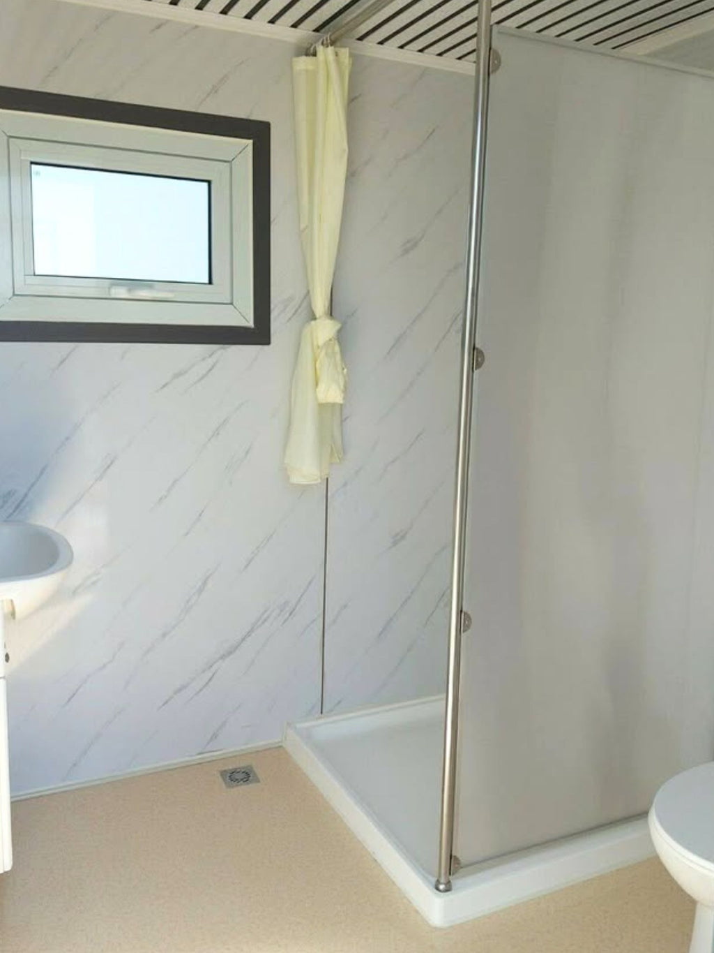 Bastone Portable Shower - Bathroom